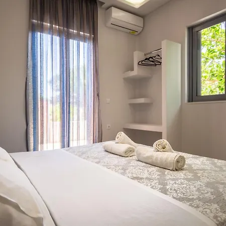 Casa Di Mare - Studios And Apartments On The Beach Ανω Βασιλικος Εξωτερικό φωτογραφία