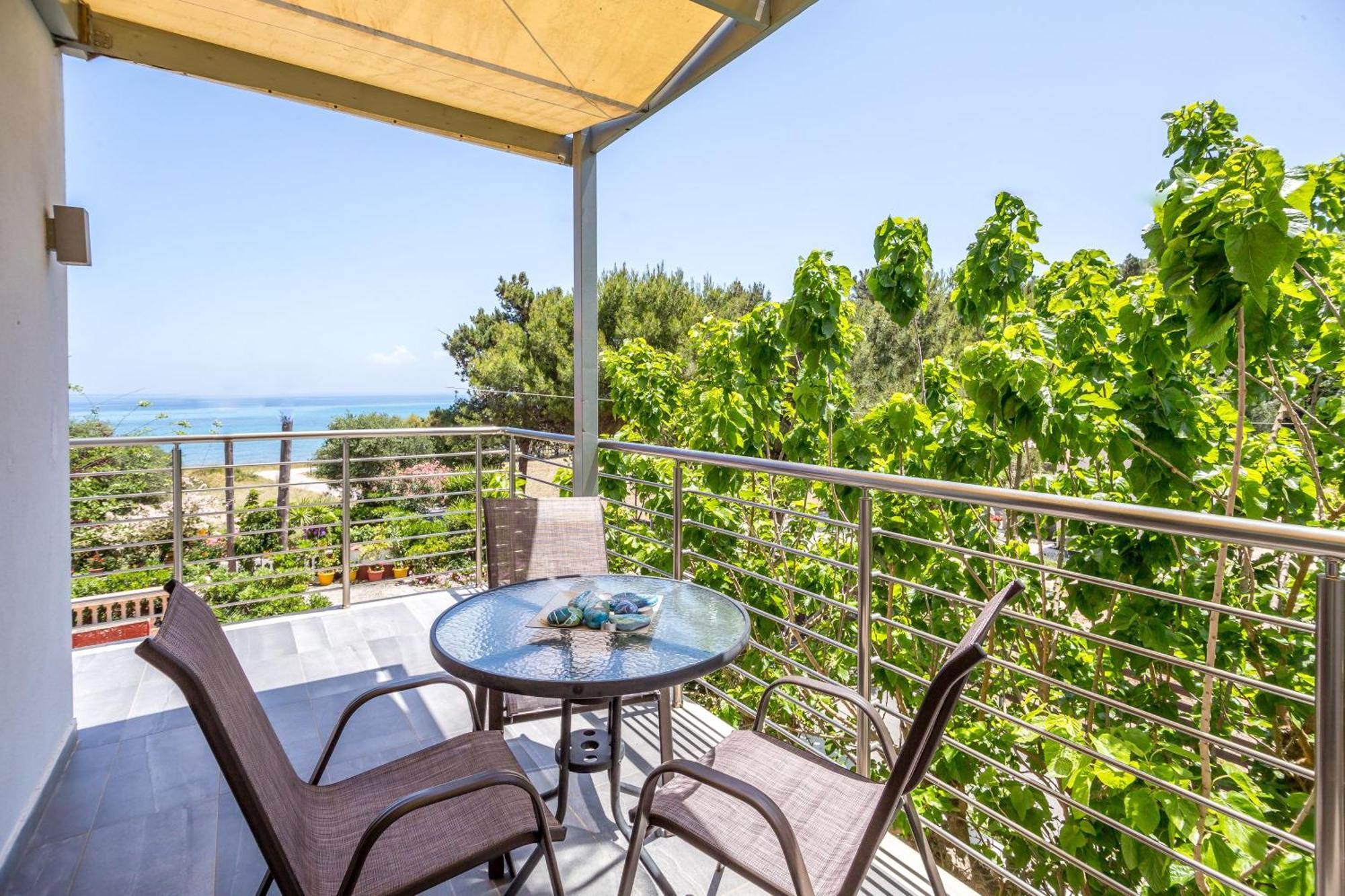 Casa Di Mare - And On The Apartment Vasilikos (Zakynthos)